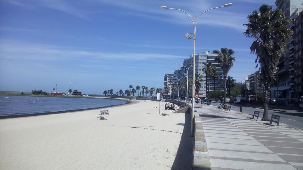 Bed and Breakfast Stone Wasi Montevideo Exterior foto